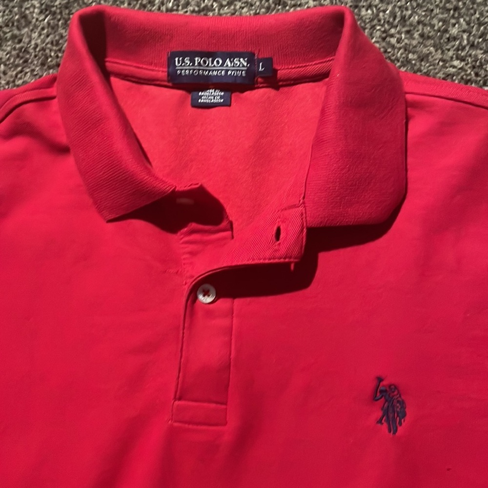 Polo - Picture 2 of 2